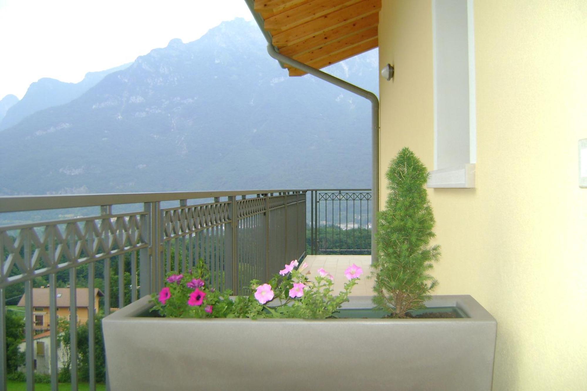 Affittacamere Rubino Guest House Ponte nell'Alpi Exterior photo